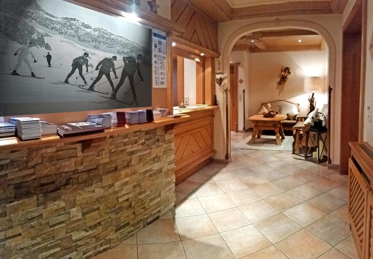 ايشجل Hotel Garni Apart Tina المظهر الخارجي الصورة