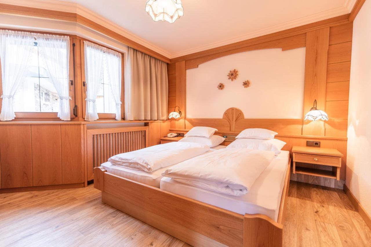 ايشجل Hotel Garni Apart Tina المظهر الخارجي الصورة